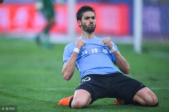 爱游戏体育-这也行？凯恩在中国队比赛中比分优势明显瓦伦西亚关键时刻战术微调，今夜马德里竞技调整名单以备欧联的简单介绍-爱游戏体育